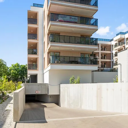 Plaza 41 Seaside With Roof Terrace And Parking By Lion